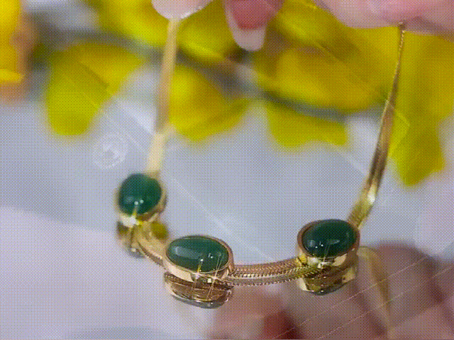 Oval Green Crystal Pendant Necklace Set With Bracelet