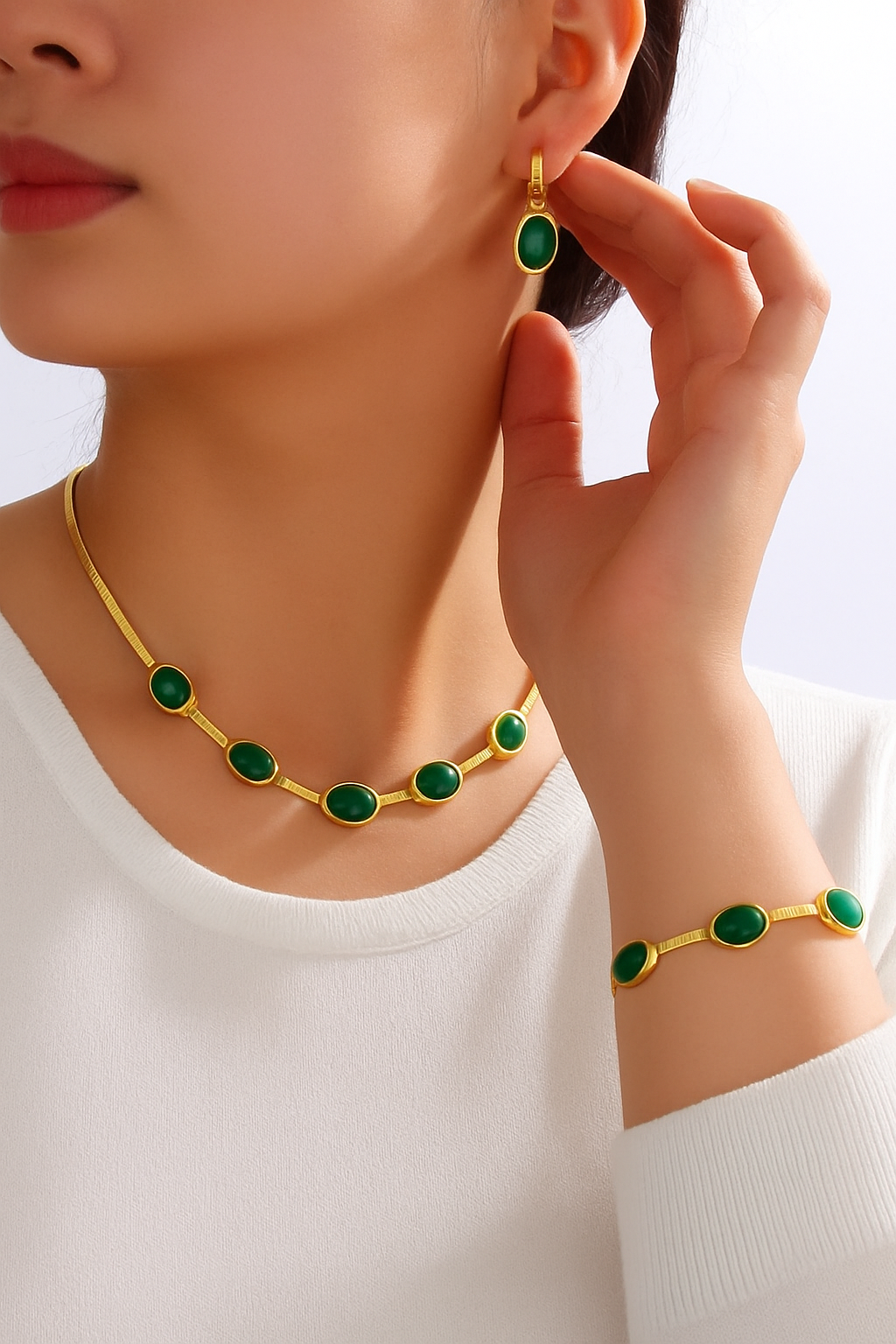 Oval Green Crystal Pendant Necklace Set With Bracelet