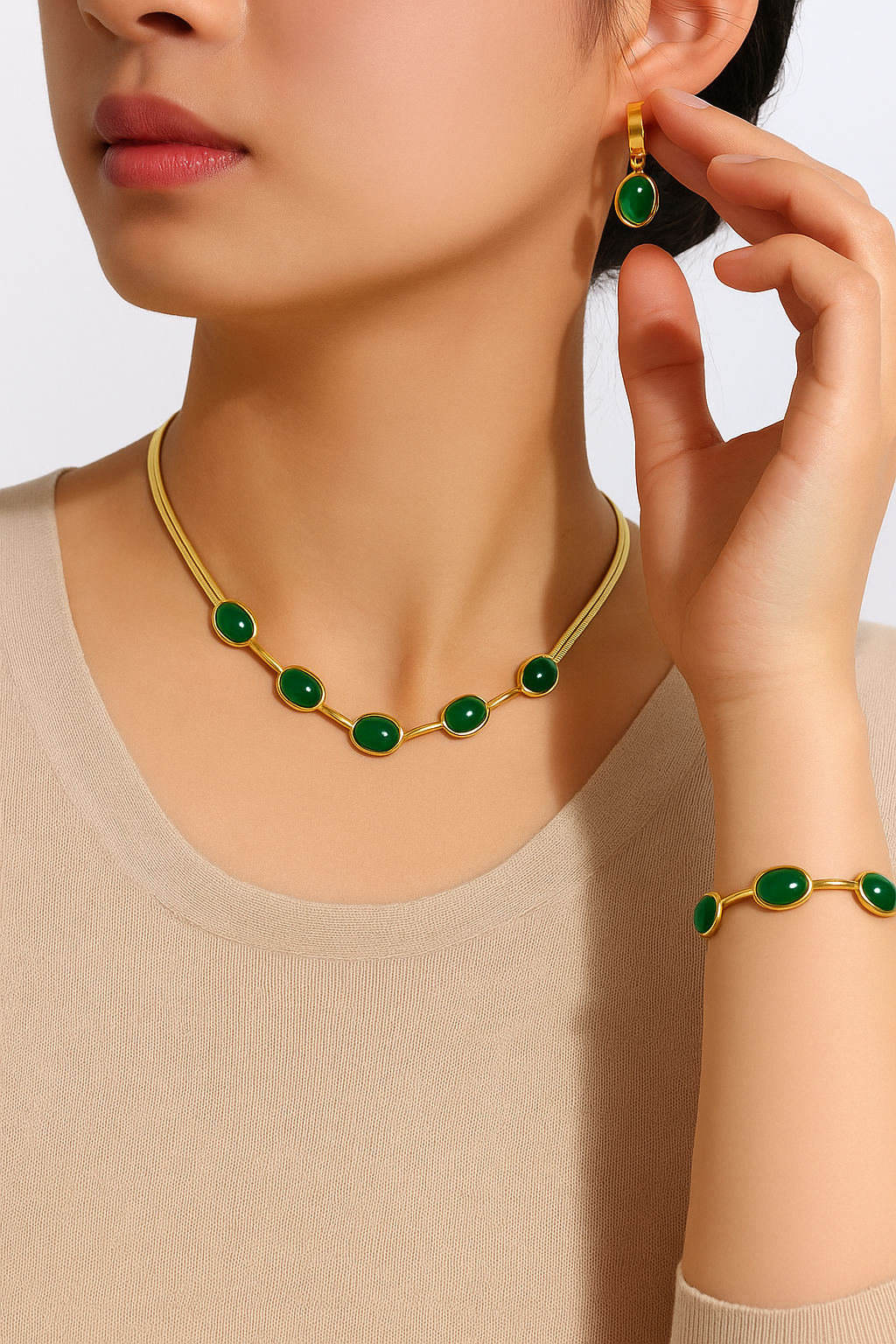 Oval Green Crystal Pendant Necklace Set With Bracelet